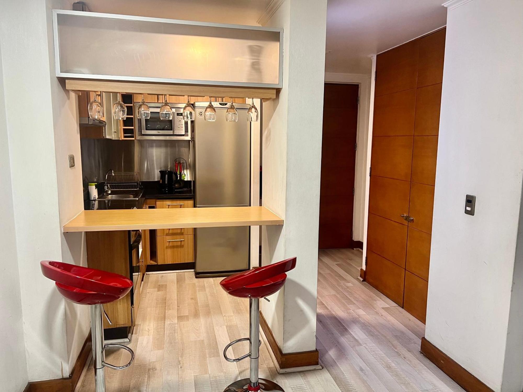 Confortable Departamento A Pasos De Escuela Militar 1 Dormitorio + 1 Persona Extra * Santiago