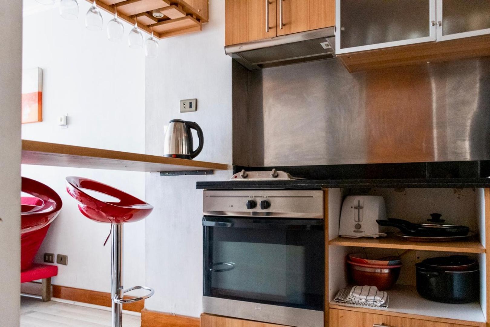 Confortable Departamento A Pasos De Escuela Militar 1 Dormitorio + 1 Persona Extra Apartamento Santiago