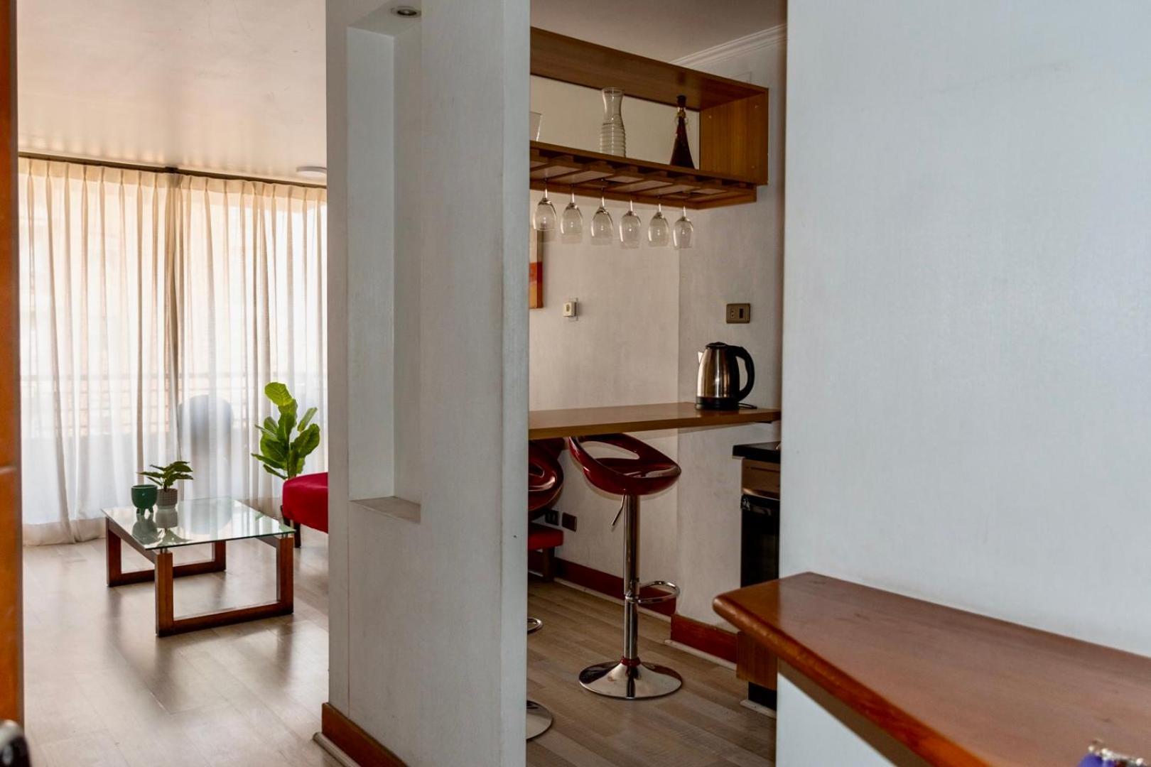 Confortable Departamento A Pasos De Escuela Militar 1 Dormitorio + 1 Persona Extra * Santiago